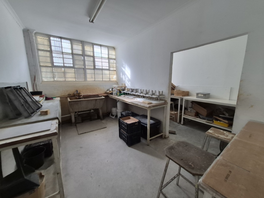 To Let Commercial Property for Rent in Gants Plaza Western Cape